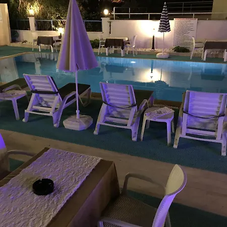 Manastır Oda ve Kahvaltı Kemer