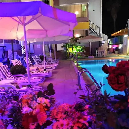 Manastir Bed & Breakfast Kemer