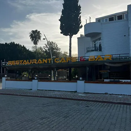 Manastir Bed & Breakfast Kemer