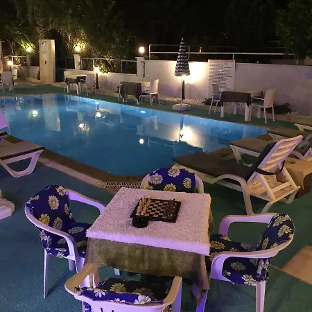 Manastir Kemer